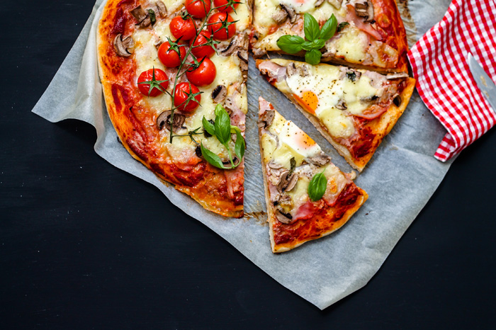 Pizza with ham and mushroom