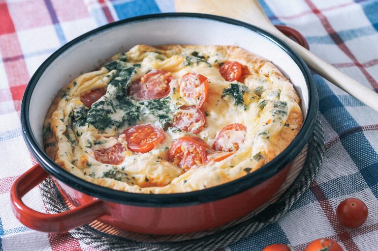 Tomato frittata with cheese